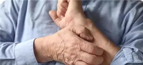 凡是皮膚病，都可用艾灸！艾灸止癢，濕疹瘙癢一掃光！